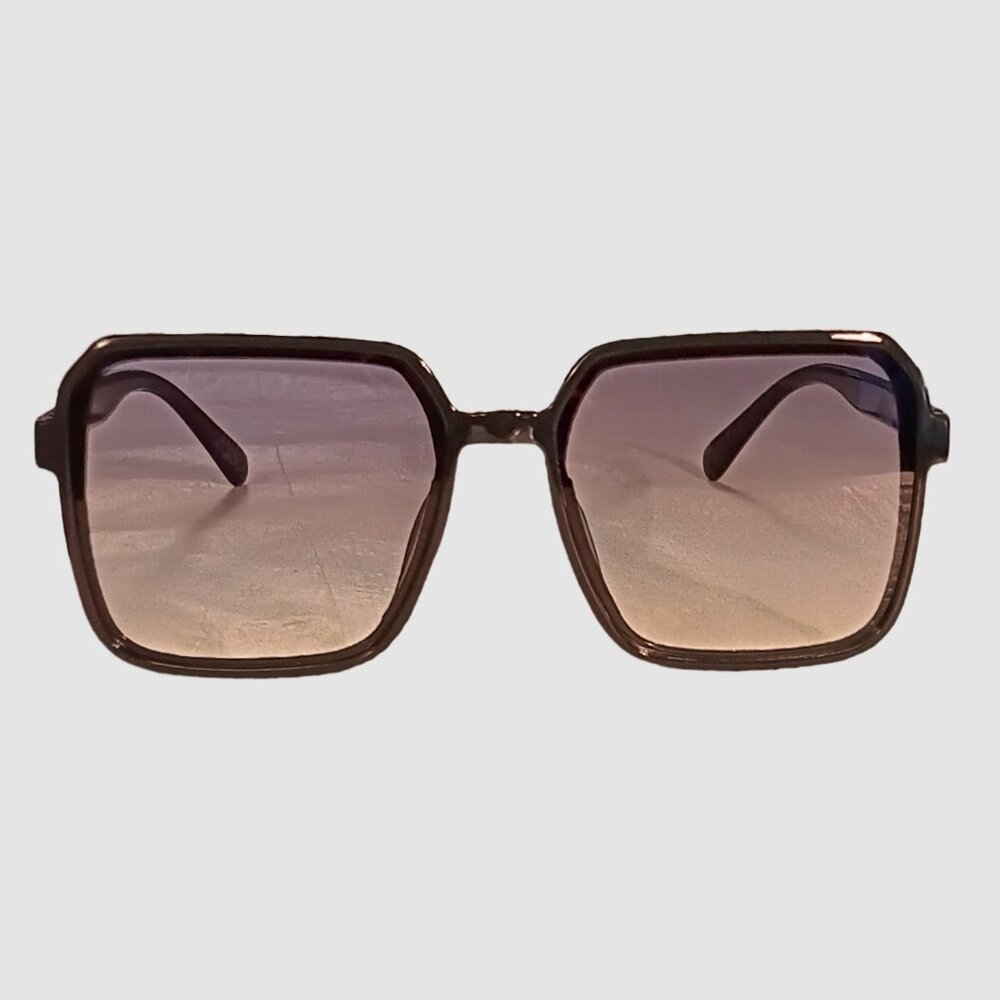 Dark Green Frame Sunglasses with Gradient Lens